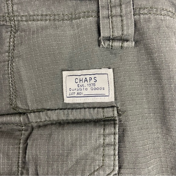 Chaps Men's Olive Green Cargo Shorts Size: 38W - Picture 6 of 11